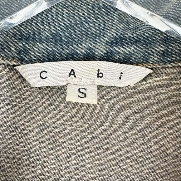 CABI Womens Button Front Denim Jacket with Contrasting Retro Sleeve Size Small - Picture 5 of 12